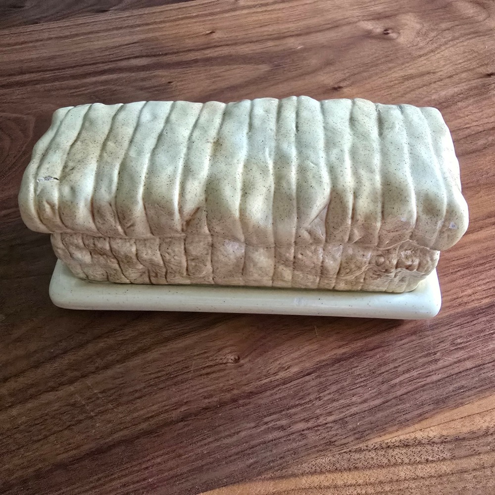 Artisan Loaf of Bread Ceramic Butter Dish Cream Brown Farmhouse Kitsch 1984